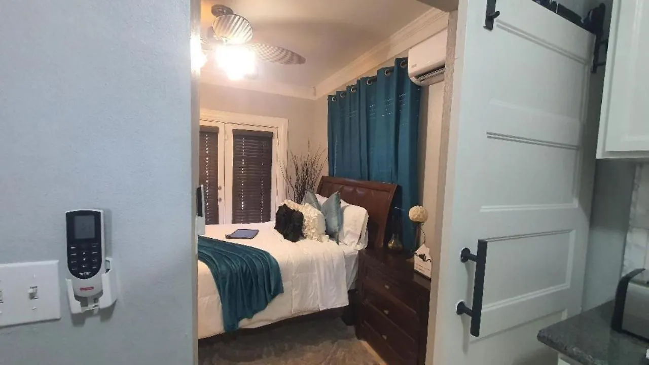Kozy Bahamas Getaway Apartment Nassau